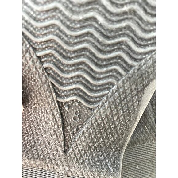 American Sweetheart Cherry Red Canvas Womens Sandals  Sz 8 - Picture 5 of 9